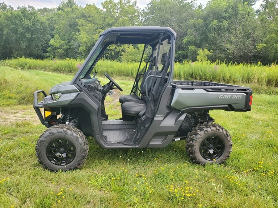 2023 Can-Am Defender XT HD10