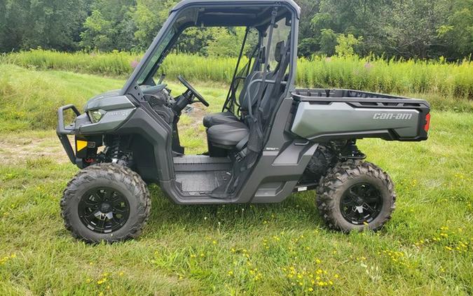 2023 Can-Am Defender XT HD10