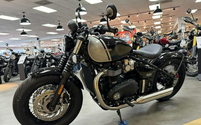 2024 Triumph Bonneville Bobber Jet Black/Ash Gray