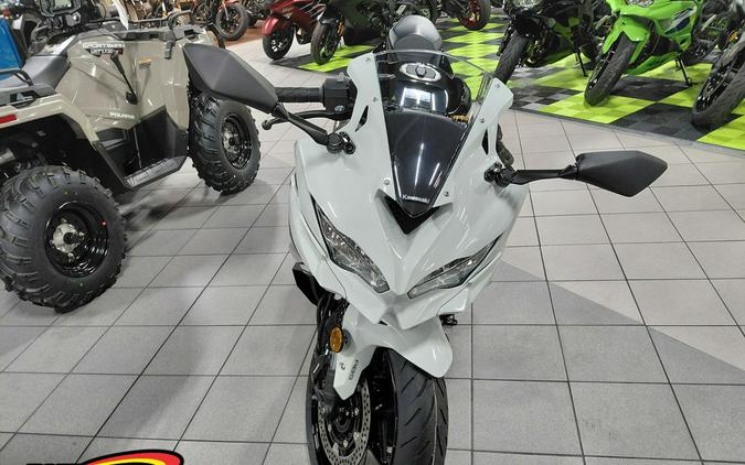 2026 Kawasaki Ninja® ZX™-4RR ABS