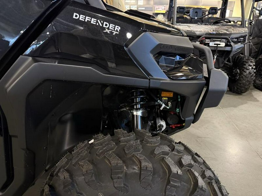 2026 Can-Am® Defender MAX XT CAB HD11