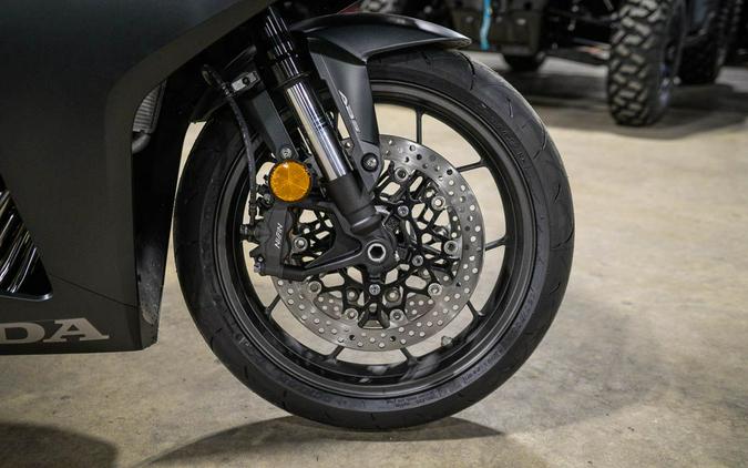 2026 Honda CBR650R E-Clutch