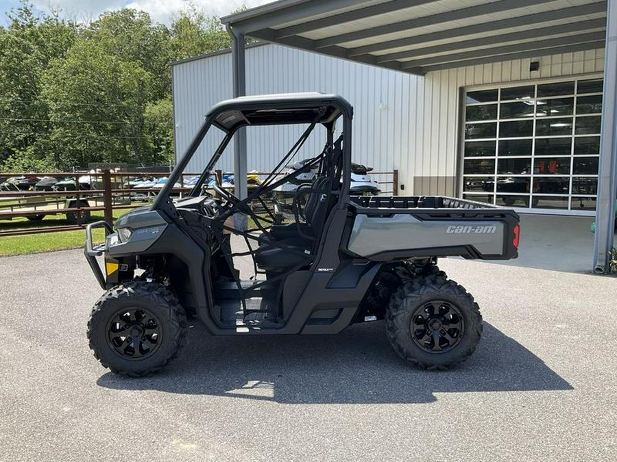 2024 Can-Am® Defender XT HD9