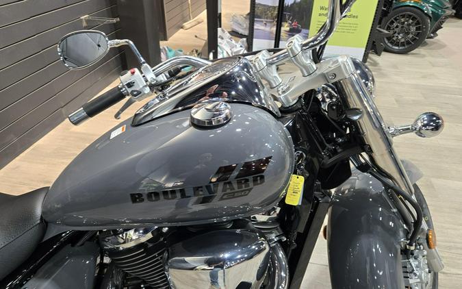 2025 SUZUKI BOULEVARD C50