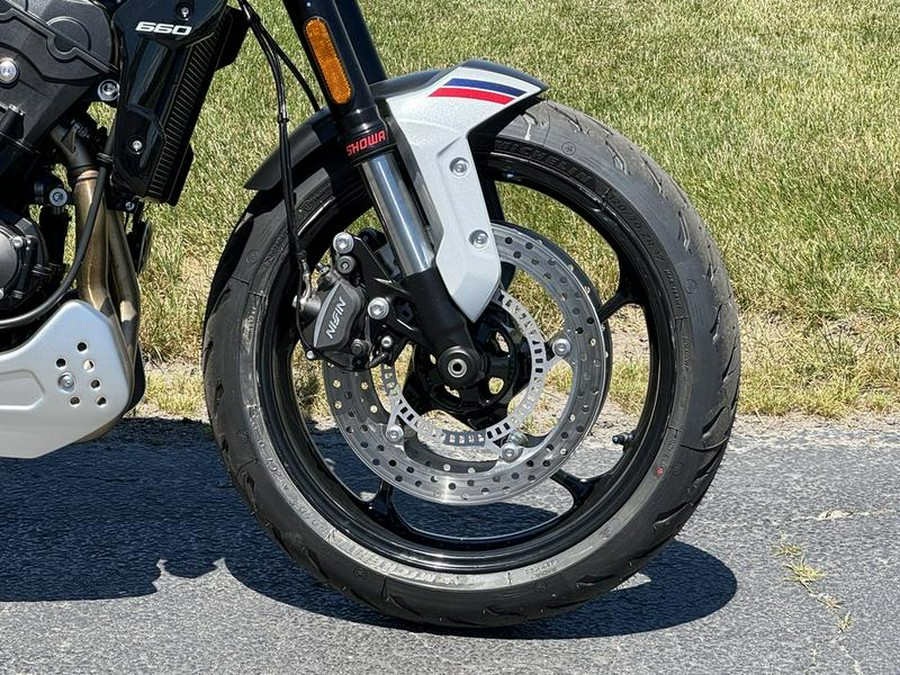 2025 Triumph trident