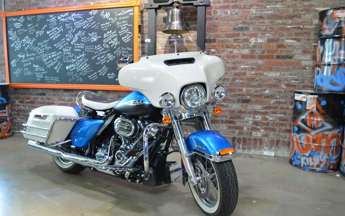 2021 Harley-Davidson Electra Glide Revival™ Hi-Fi Blue/Birch White