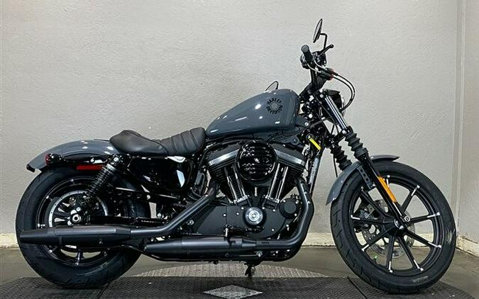 2022 Harley-Davidson Iron 883 Review [Air-Cooled Sportster]