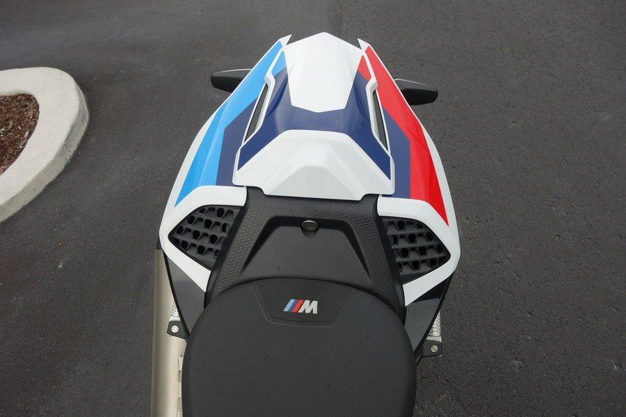 2022 BMW M1000RR