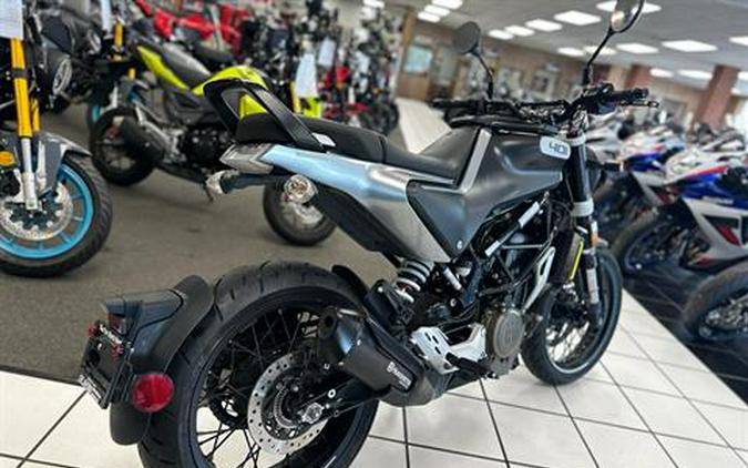 2021 Husqvarna Svartpilen 401