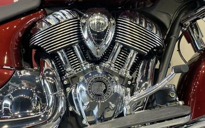 2024 Indian Motorcycle® Chieftain® Limited with Powerband Audio Package Maroon Metallic/Graphics