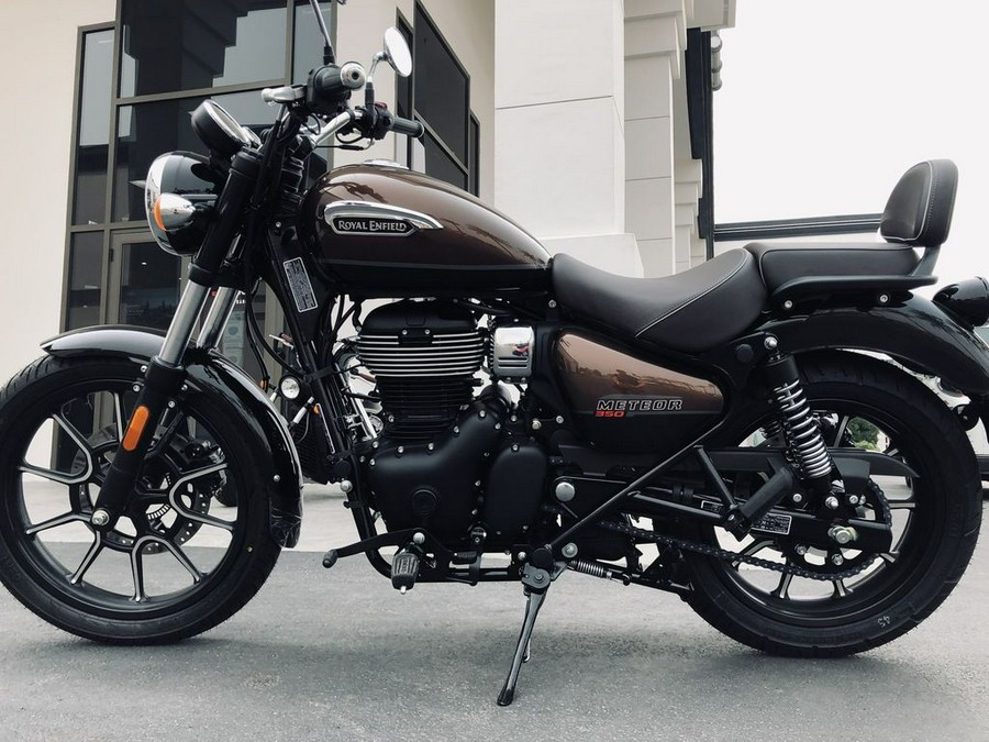 2023 Royal Enfield Meteor 350 Supernova Brown