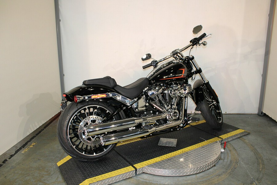 New 2024 Harley-Davidson Breakout 117 Cruiser FXBR Motorcycle For Sale In Miami, Florida