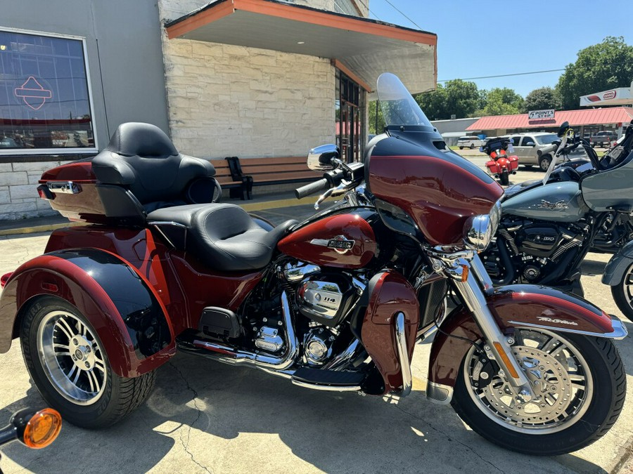 2024 Harley-Davidson Tri Glide Ultra Red Rock / Vivid Black