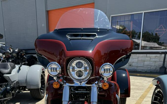 2024 Harley-Davidson Tri Glide Ultra Red Rock / Vivid Black