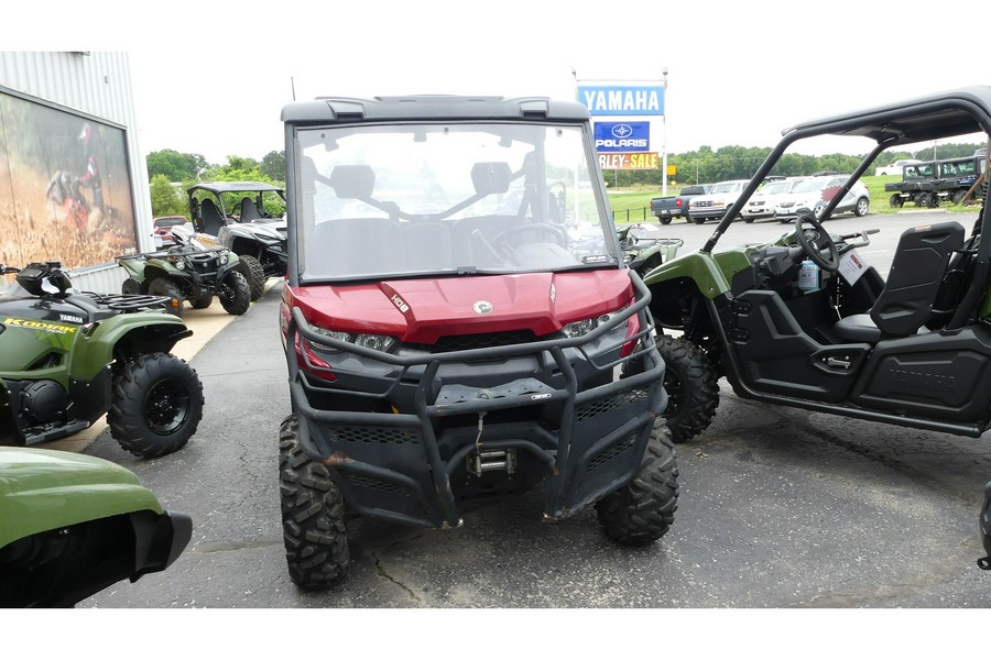 2016 Can-Am Defender XT HD8