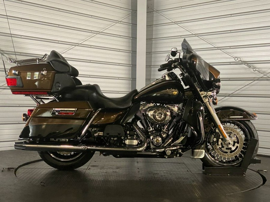 2013 Harley-Davidson® FLHTKAE - Electra Glide® Ultra Limited 110th Anniversary Edition