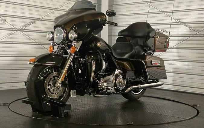 2013 Harley-Davidson® FLHTKAE - Electra Glide® Ultra Limited 110th Anniversary Edition