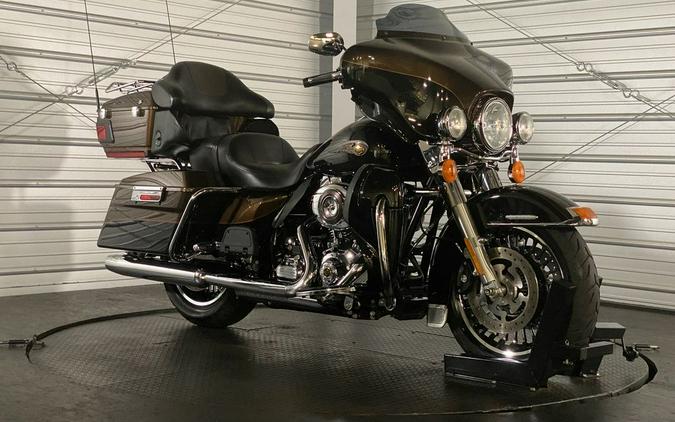 2013 Harley-Davidson® FLHTKAE - Electra Glide® Ultra Limited 110th Anniversary Edition