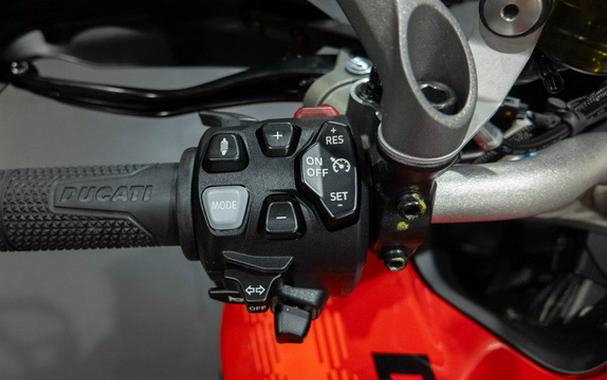 2027 Ducati MULTISTRADA V4 PIKES PEAK
