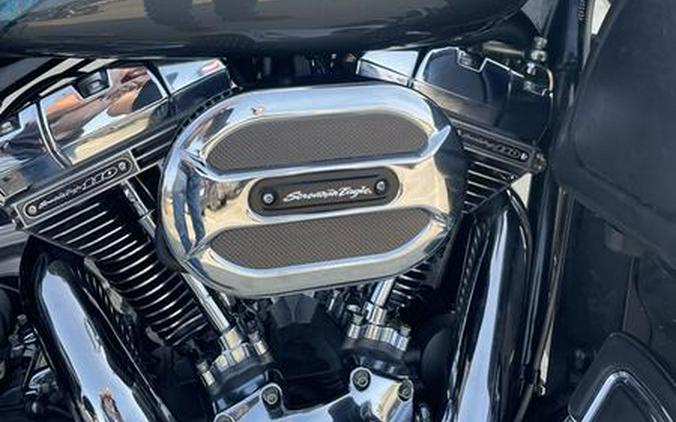 2015 Harley-Davidson® FLHTKSE - CVO™ Limited