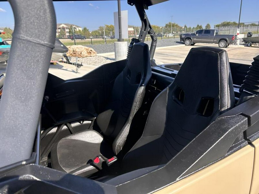 2024 Can-Am® Commander MAX XT-P