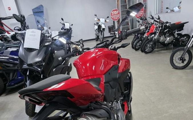 2025 Ducati Streetfighter V2 Ducati Red