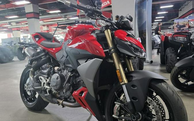 2025 Ducati Streetfighter V2 Ducati Red