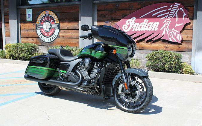 2026 Indian Motorcycle® Chieftain PowerPlus Dark Horse Signature Series Abyss Metallic / Cypher Gr
