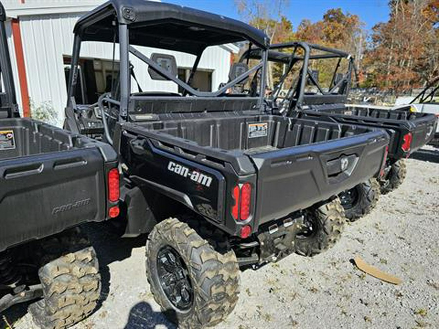 2024 Can-Am Defender XT HD9