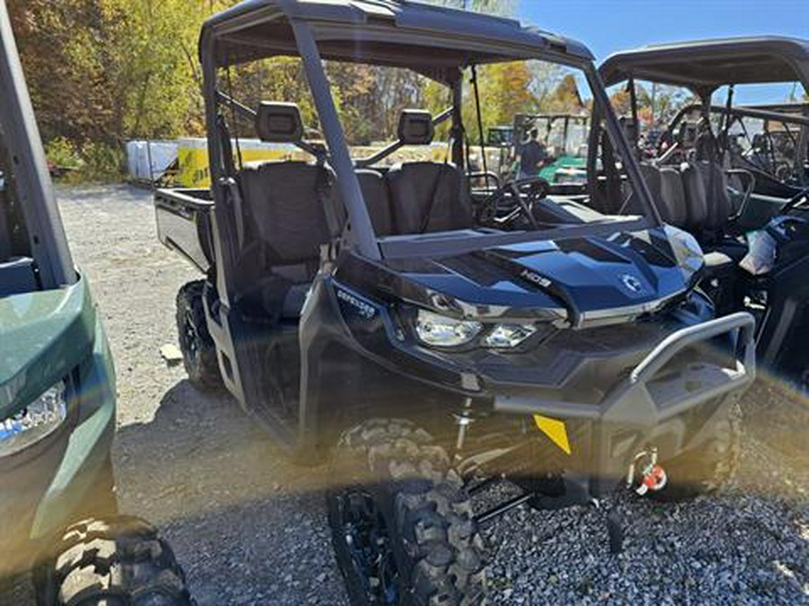 2024 Can-Am Defender XT HD9