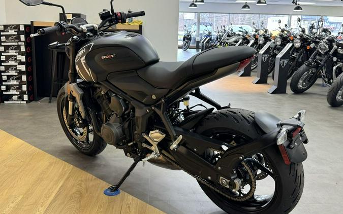 2024 Triumph Trident 660 Matte Jet Black/Matte Silver Ice