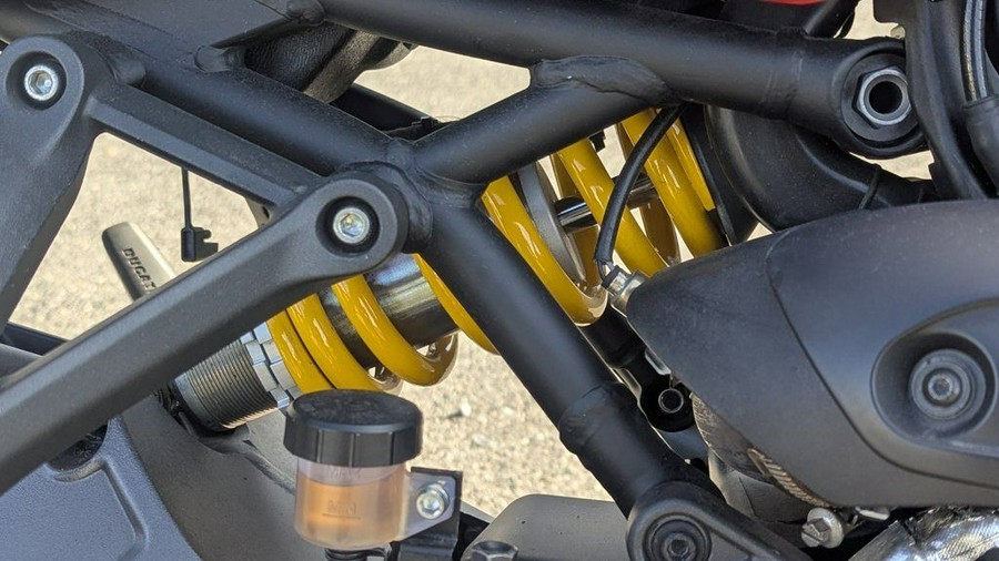 2019 Ducati Monster 821 Ducati Red