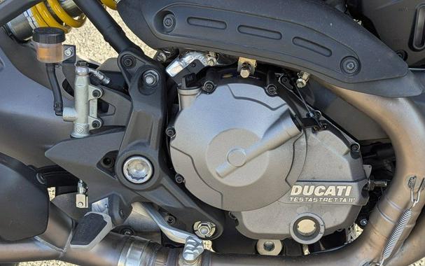 2019 Ducati Monster 821 Ducati Red