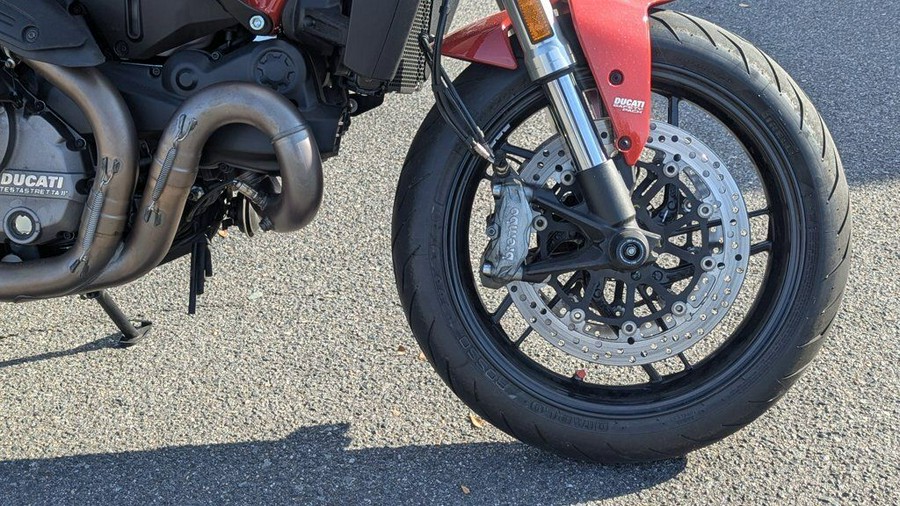 2019 Ducati Monster 821 Ducati Red