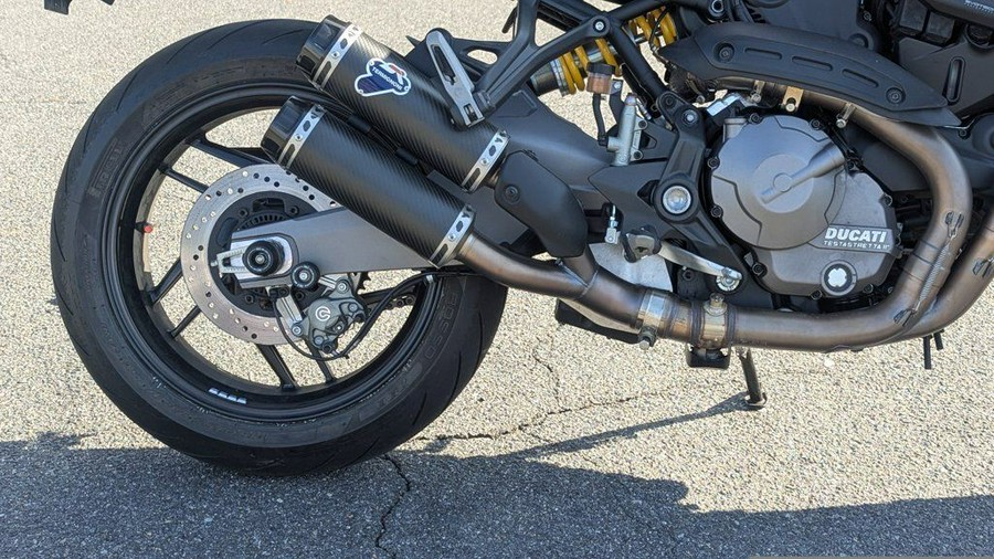 2019 Ducati Monster 821 Ducati Red