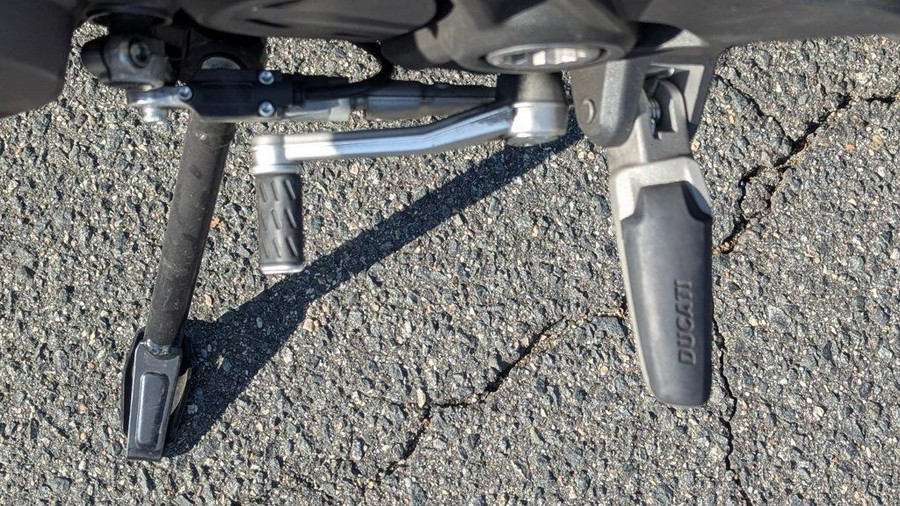 2019 Ducati Monster 821 Ducati Red