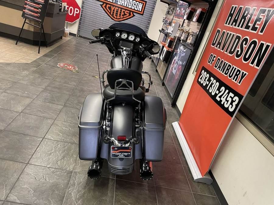 2017 Harley-Davidson® FLHXS - Street Glide® Special