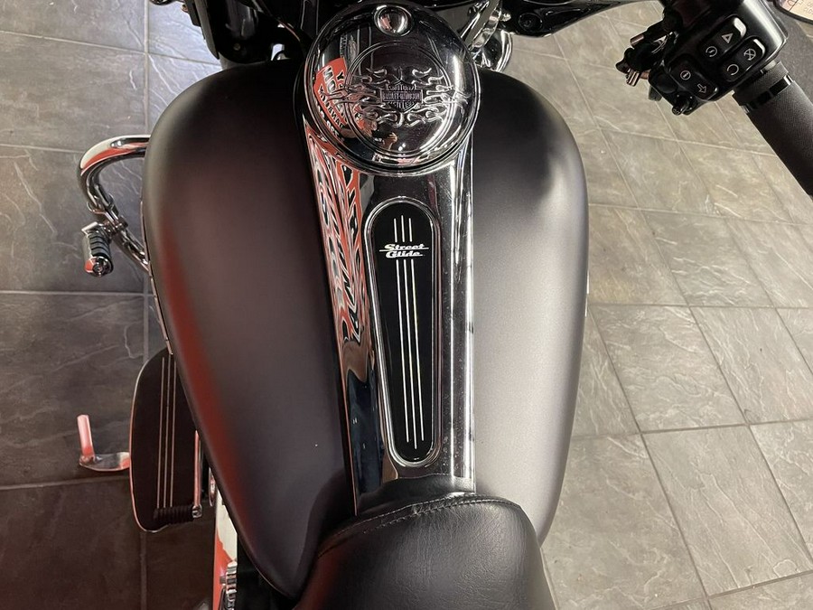 2017 Harley-Davidson® FLHXS - Street Glide® Special