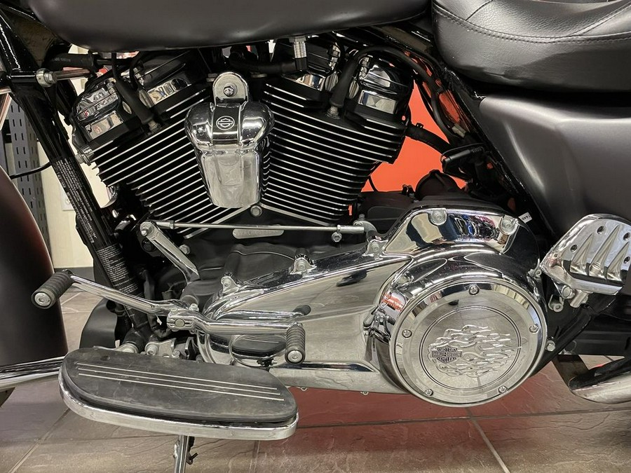 2017 Harley-Davidson® FLHXS - Street Glide® Special