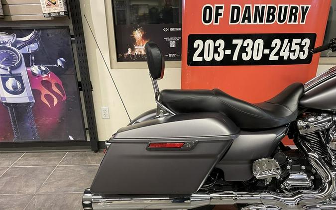 2017 Harley-Davidson® FLHXS - Street Glide® Special