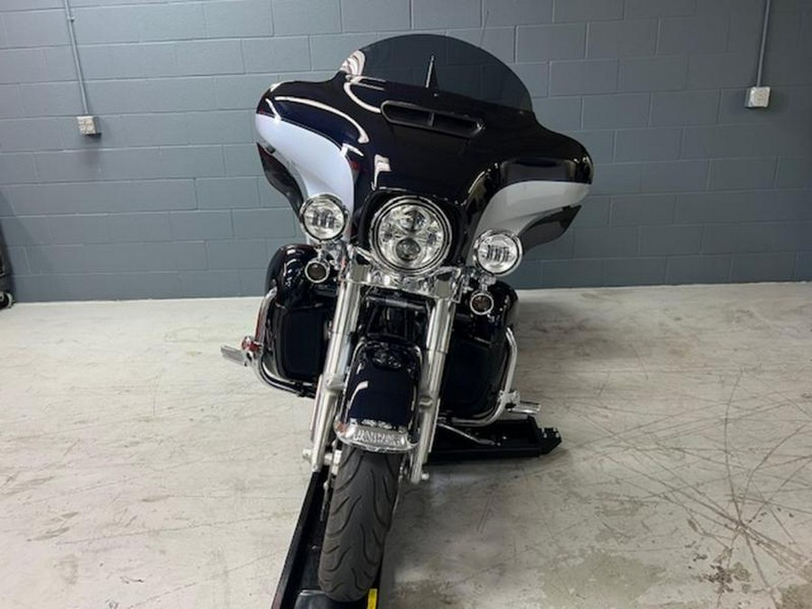 2019 Harley-Davidson® FLHTCU - Electra Glide® Ultra Classic®