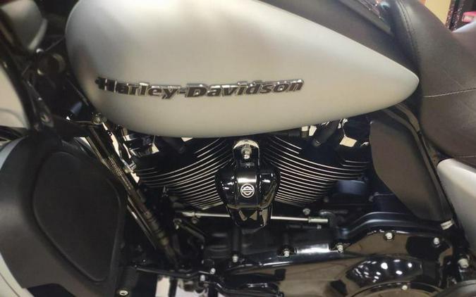 2020 Harley-Davidson® FLTRK - Road Glide® Limited