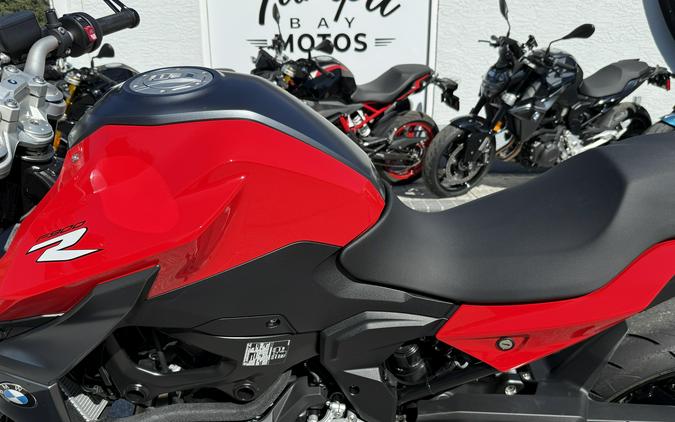 2024 BMW F 900 R Low