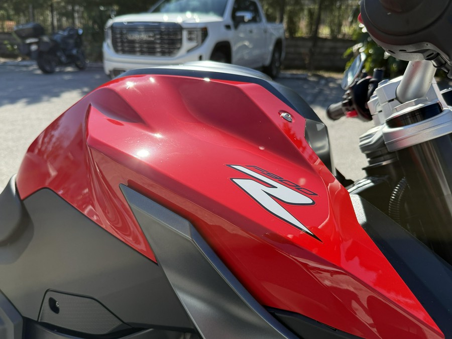 2024 BMW F 900 R Low