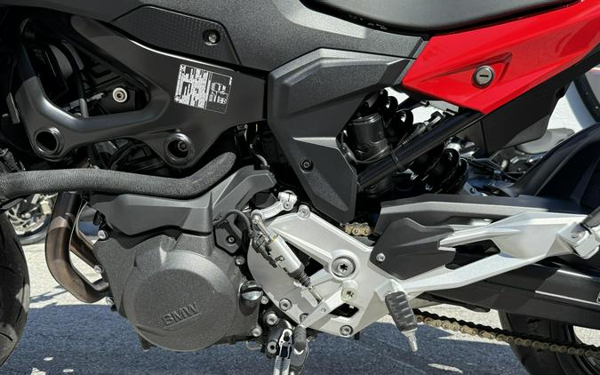 2024 BMW F 900 R Low