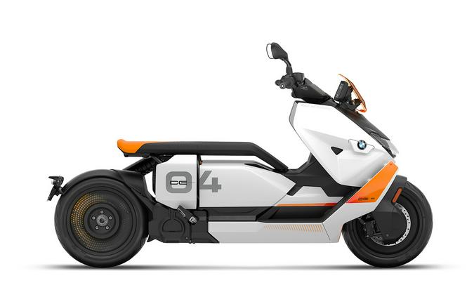 2023 BMW CE-04 Electric Scooter Ride Review