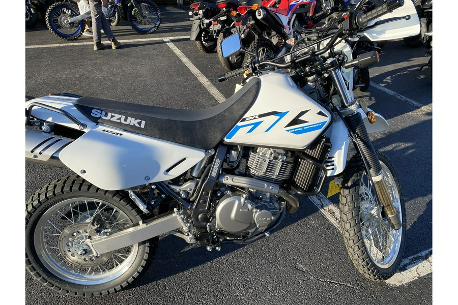 2024 Suzuki DR650SEM4