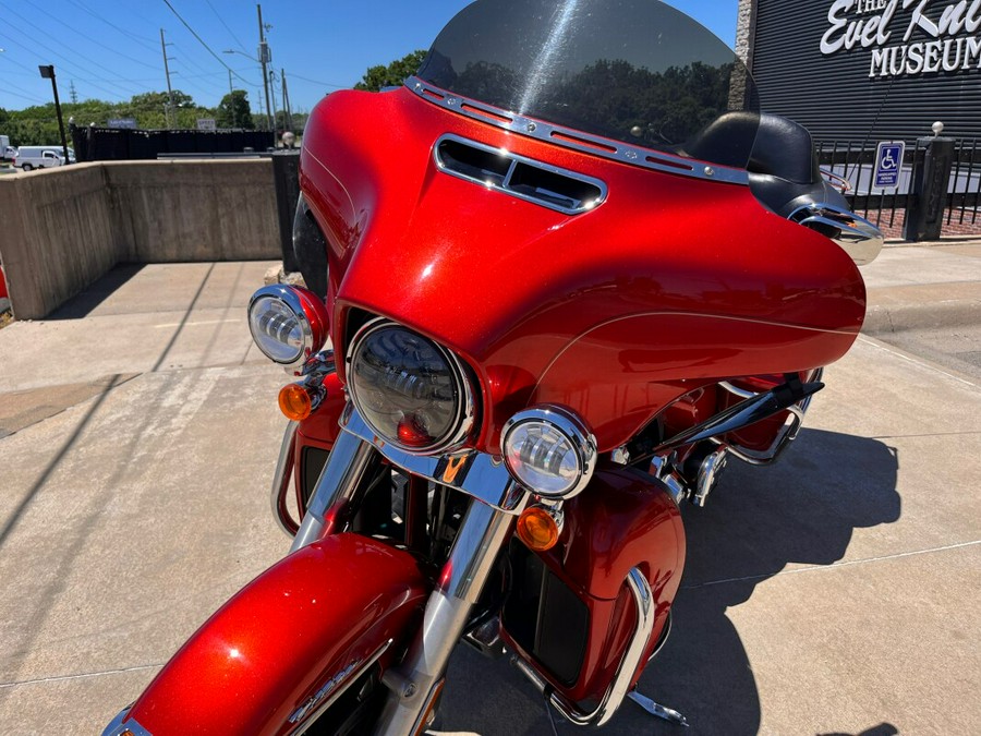 2014 Harley-Davidson® Electra Glide® Ultra Classic® CANDY ORANGE W/ PINSTRIPE