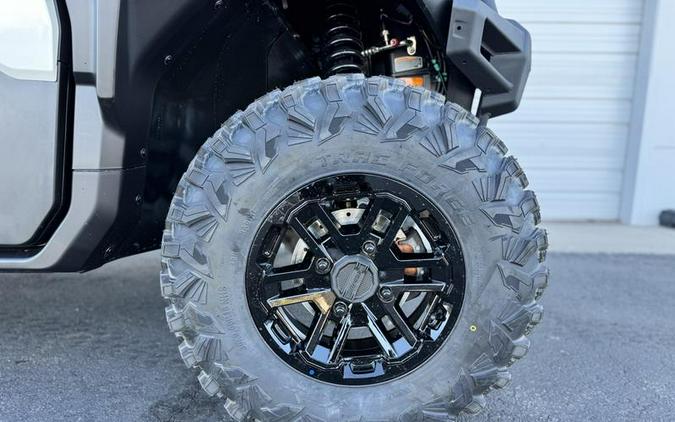 2026 Can-Am® Defender MAX Limited HD11