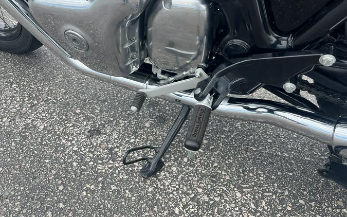 2022 Royal Enfield INT650